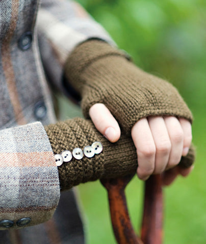 Pattern - Welted Fingerless Gloves